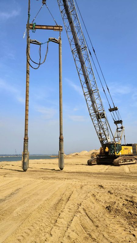 DN325 Pipe d'alimentation et fréquence de vibration de 45 à 55 Hz dans le Vibroflot BVEM pour les vibrations à haute fréquence