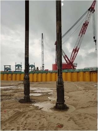 208 Lpm Niveau d'huile Vibroflot hydraulique Fréquence de vibration réglable Pour améliorer le traitement des fondations