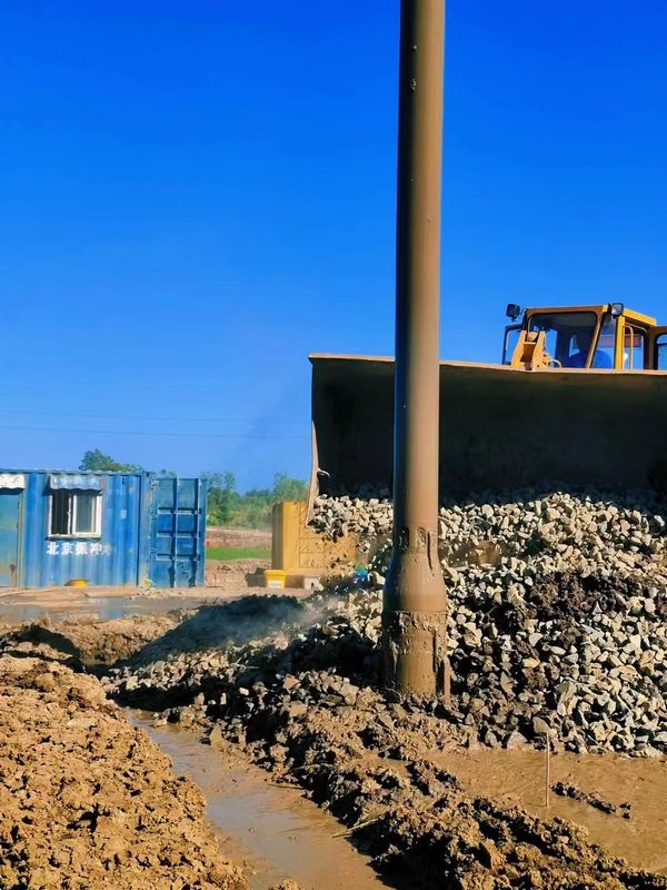 Vibroflot à alimentation supérieure avec une puissance moteur de 180 kW et 260 kW et un poids de 2320 kg pour la compactage Vibro